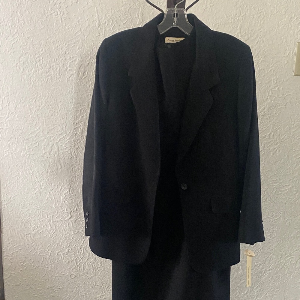 Classic Black Woman’s Dress & Blazer